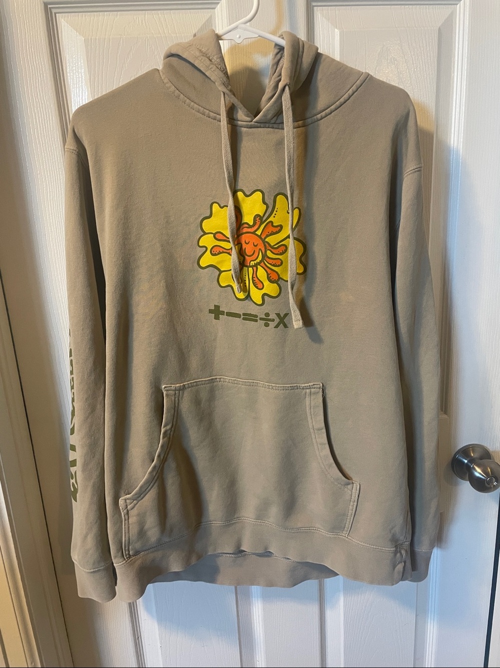 Ed Sheeran concert hoodie, size M